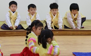 Education Ministry to expand early childcare subsidies to 4-year-olds